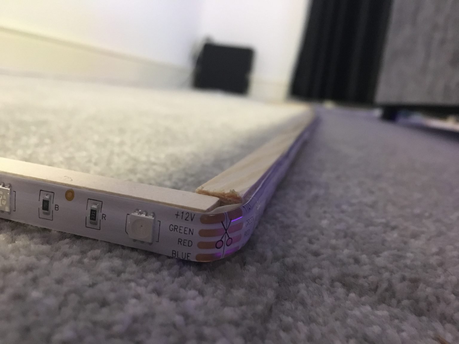 LED Strip Lights Under The Sofa (Great Smart Home Ideas!) Siytek