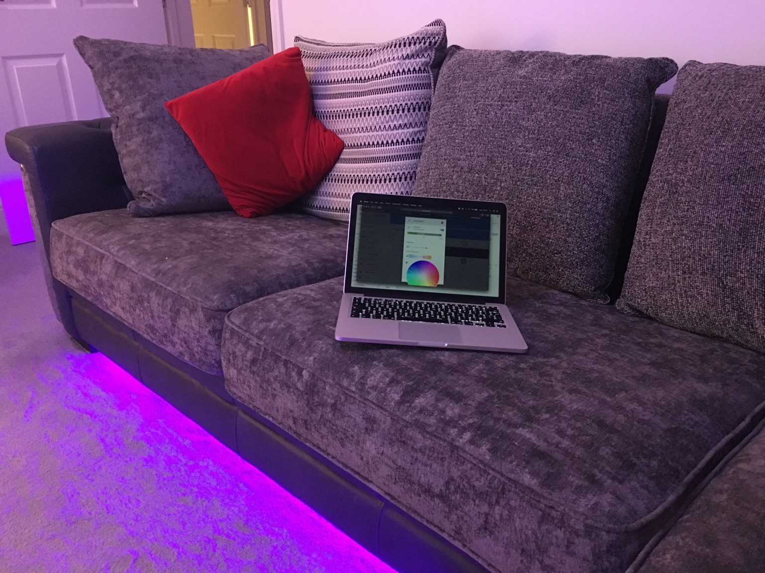 LED Strip Lights Under The Sofa (Great Smart Home Ideas!) Siytek